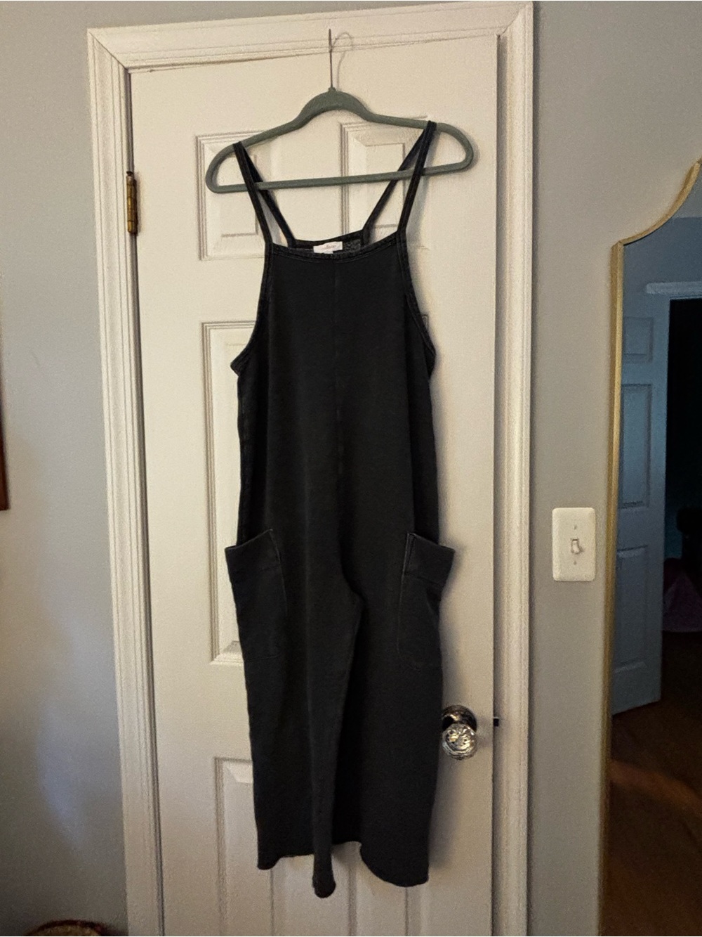 Colsie Black Women's Wide-Leg Overalls with Pockets